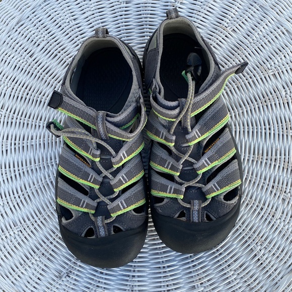 Keen Other - Keen Newport H2 Gray Green Water Hiking Sport Sandals (1014266) Size 5